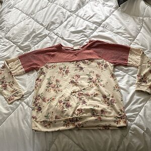 Knox Rose multi print size M long sleeve top